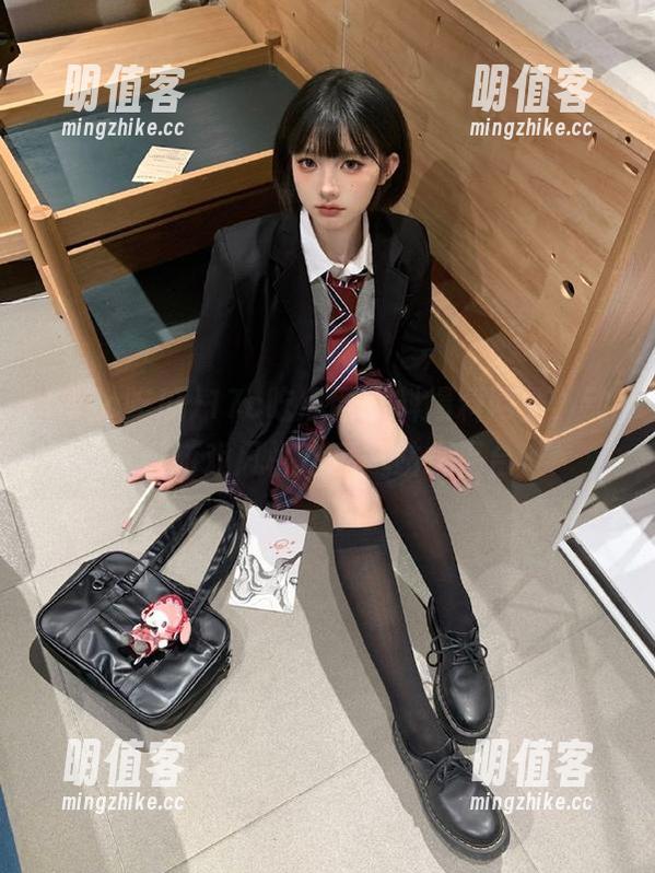 17c吃瓜网黑料爆料网站，动漫游戏风格吃瓜一站式平台