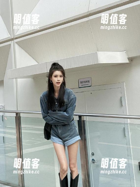 通过17吃瓜网官网分享趣闻，实时观看吃瓜现场