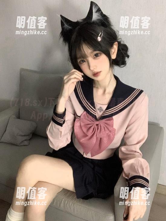 下载718.sx女生最喜欢的吃瓜App，最新发布内容一网打尽