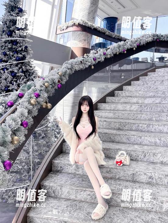 打开tttzzz07du传送门，获取最全实时八卦动态