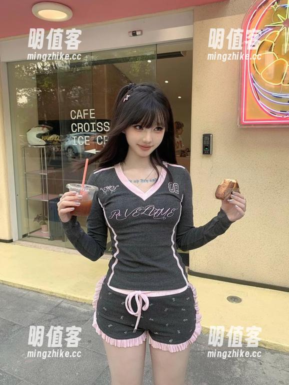 通过zztt740.ccm黑料深挖内幕，官网专题震撼上线