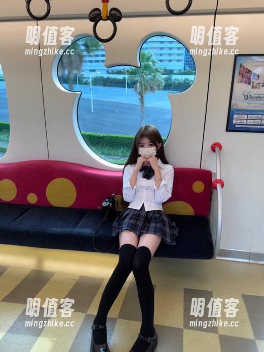轻松在今日吃瓜51网址观看每日更新的爆款吃瓜新闻