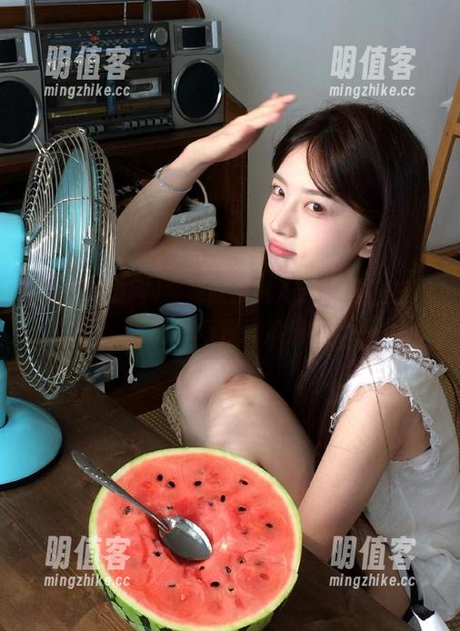 免费吃瓜网App开启，轻松分享每日爆料瓜