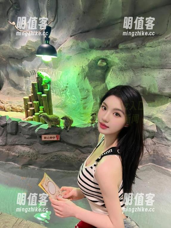 黑料不打烊tttzzz入口直达，专注发布最新热门吃瓜新闻