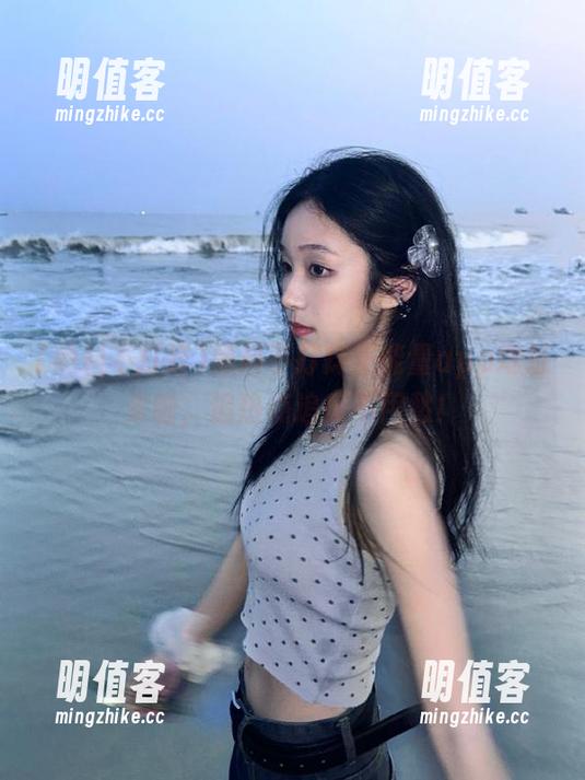 黑料不打烊正能量app地址来啦，追热点追瓜不用愁！