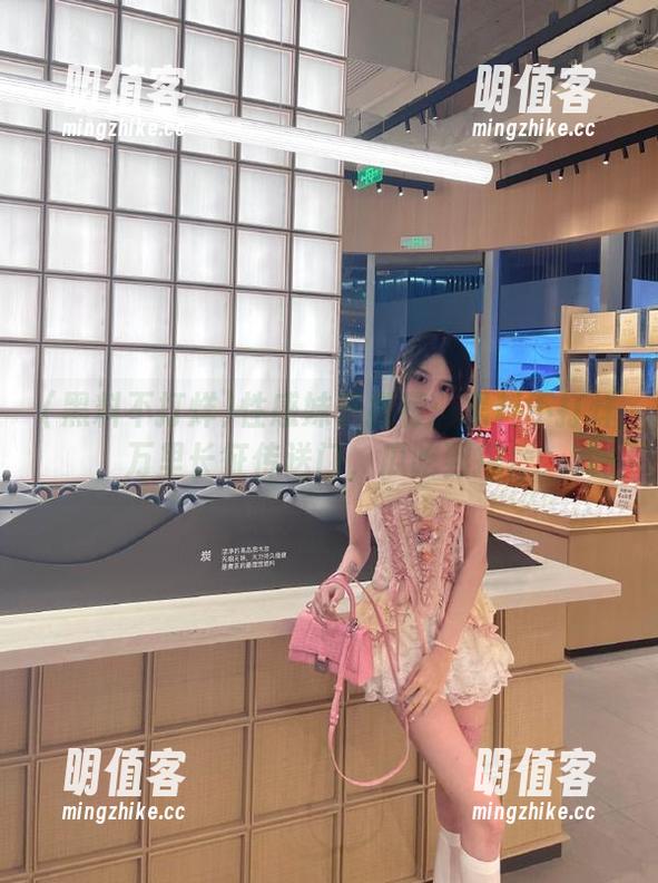 黑料不打烊 性感妹子推荐:黑料不打烊万里长征传送门,瓜吃到撑!