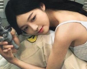 与好友一起在黑料传送门分享热门视频内容