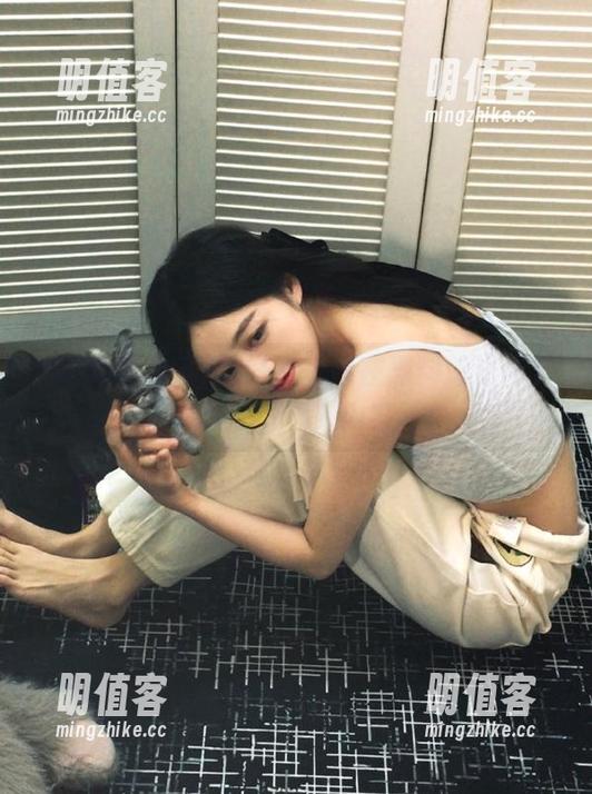 与好友一起在黑料传送门分享热门视频内容