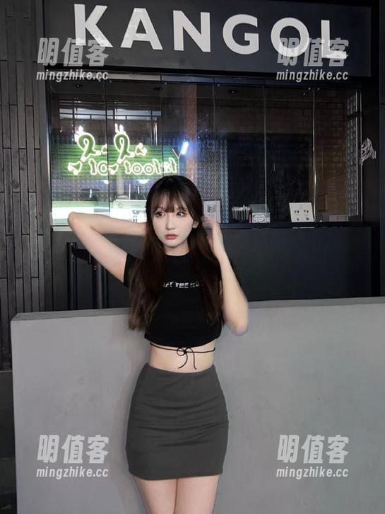 最新黑料头条专栏揭秘网络红人不为人知的秘密