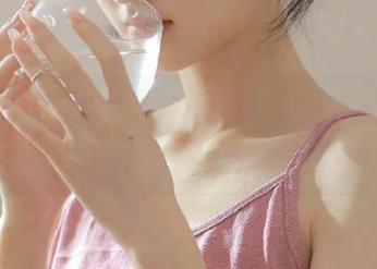 黑料网今日黑料首页更新，为你带来最全黑料资讯
